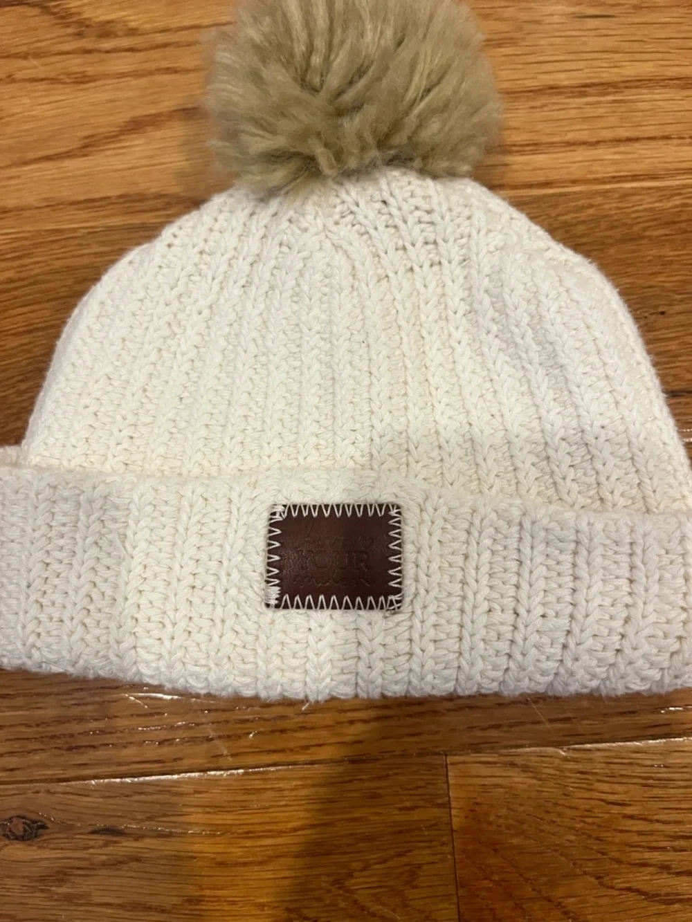 NWOT- love your melon infant Pom Pom Beanie with Faux Fur Pom